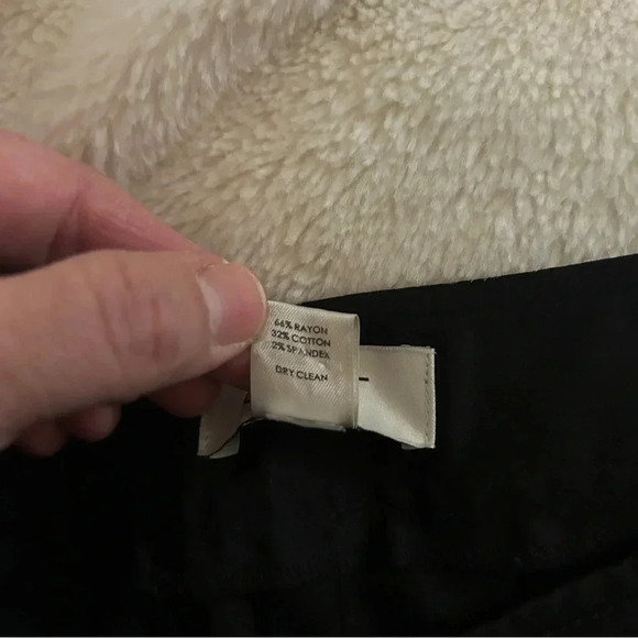 EUC Ann Taylor LOFT black “Marisa” pants. Straight leg. 9” rise. Flat front.Sz 6 - Picture 9 of 12